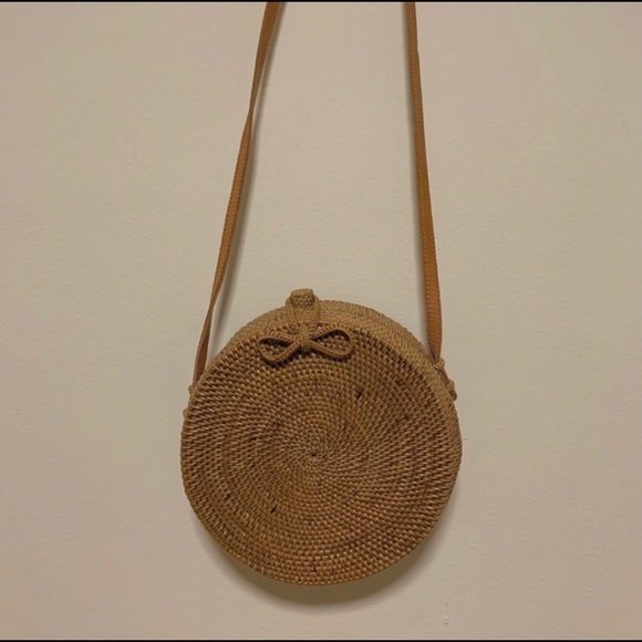 Handbags - Round Rattan Crossbody Purse